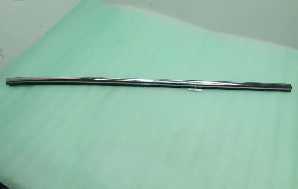 Nissan Pulsar Front door glass trim molding