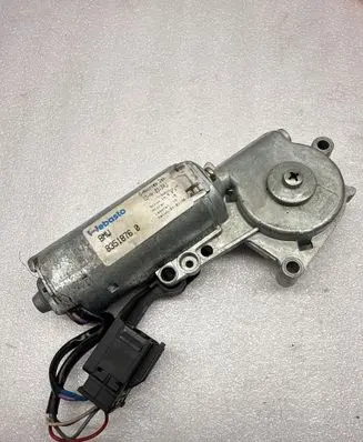 BMW 5 E34 Sunroof motor/actuator 8351876