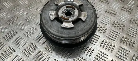 Mercedes-Benz E C207 W207 Crankshaft pulley A6420301803
