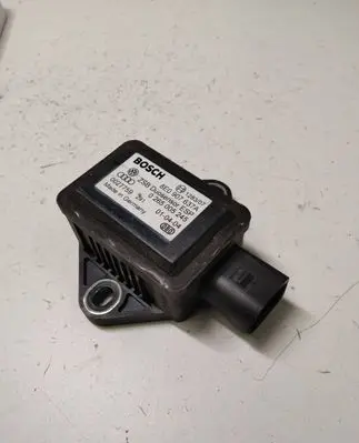 Audi A8 S8 D3 4E ESP acceleration yaw rate sensor 8E0907637A 0265005245 0027759