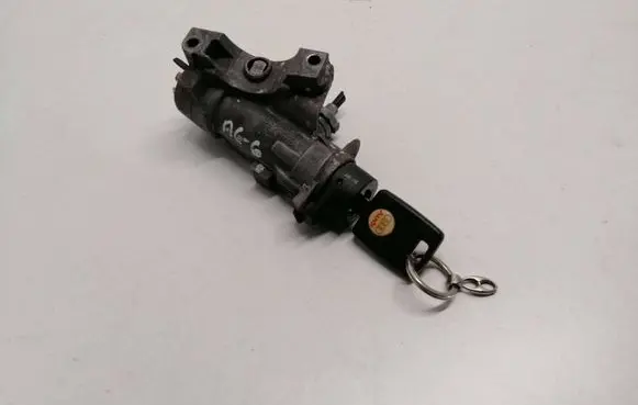 Audi A6 S6 C5 4B Ignition lock 4B0905851B 220900404