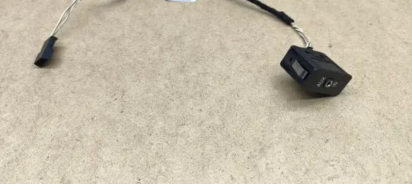 BMW 3 E90 E91 AUX in-socket connector 6930561