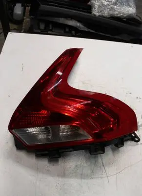 Volvo V40 Rear/tail lights 31283340