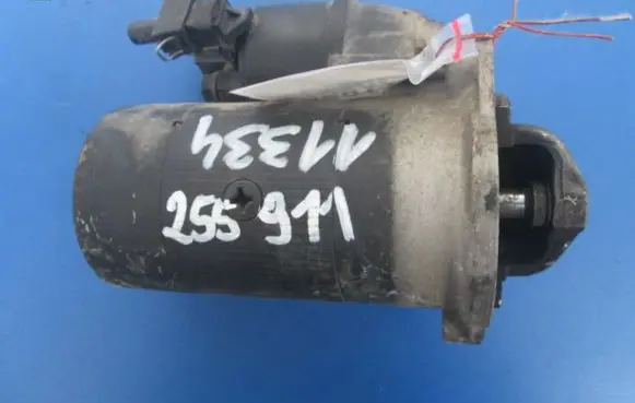 Volkswagen Polo III 6N 6N2 6NF Starter motor