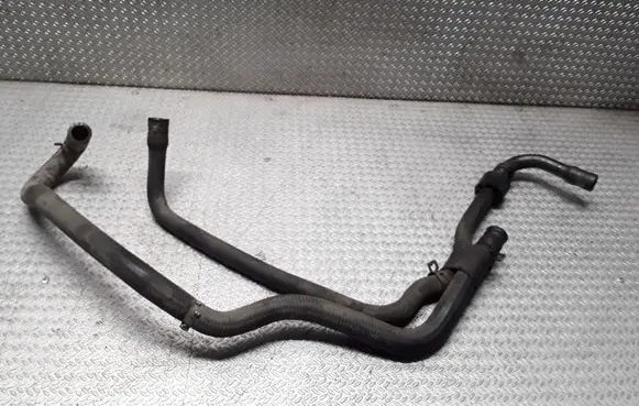 Volkswagen Golf IV Engine coolant pipe/hose