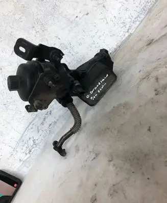 Opel Grandland X Oil filter mounting bracket 9823532380