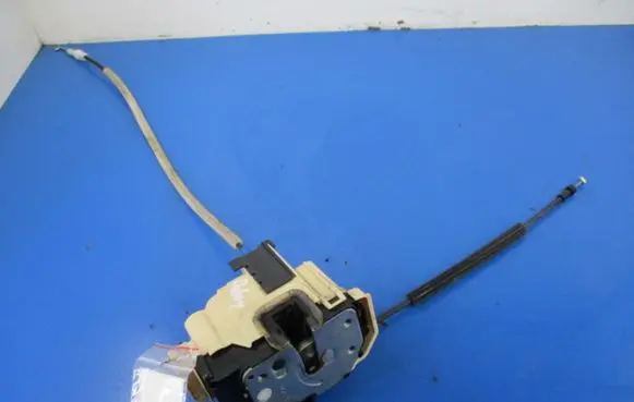 Fiat Panda 141 Front door lock 51963632
