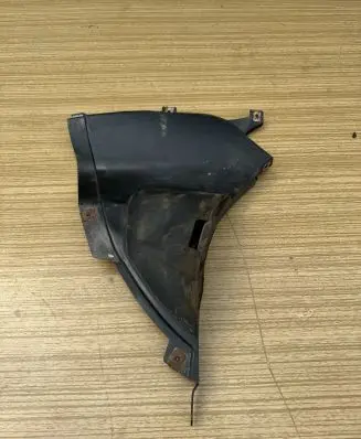 BMW 3 GT F34 Front splash guards bracket 8057326