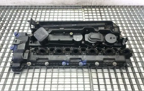 BMW X3 E83 Engine cover (trim) 7789395