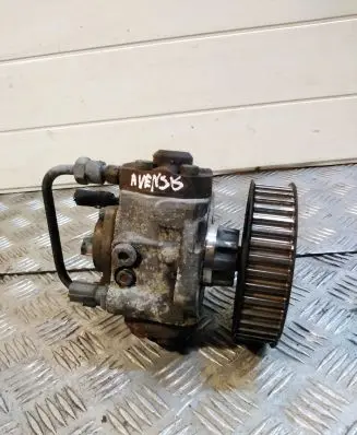 Toyota Avensis T250 Fuel injection high pressure pump 221000G010 2940000101