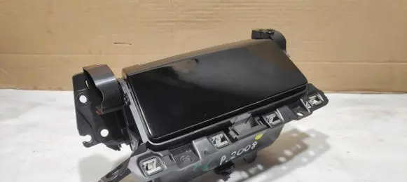Peugeot 307 Glove box