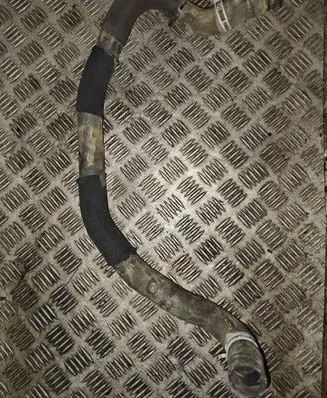 Coolant pipe/hose