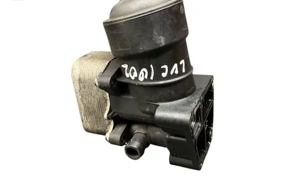 Engine oil radiator