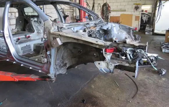 Volkswagen PASSAT B7 Front quarter panel GMAUTO4574097