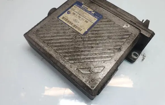 Renault Scenic I Engine control unit/module HOM7700111342 7700115027