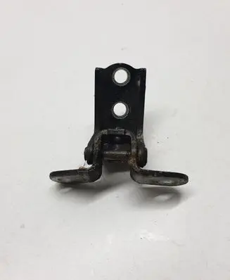 KIA Sorento Rear door lower hinge