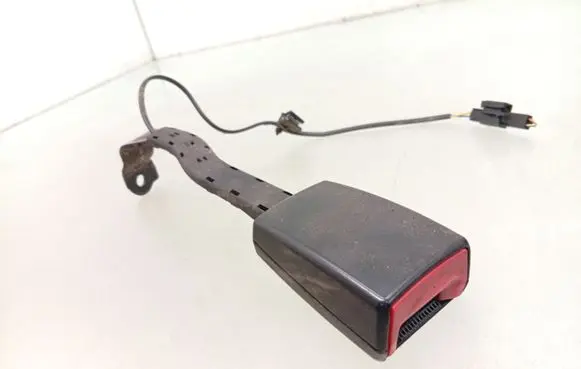 Volkswagen Golf VI Front seatbelt buckle 1K4857755M