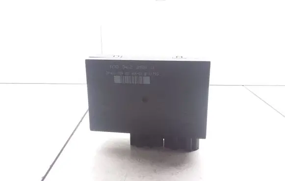 Volkswagen Golf IV Central body control module 1C0962258J 5ZA00795550