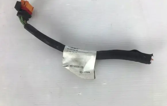 Citroen C4 II Rear tail light wiring loom 9675667780