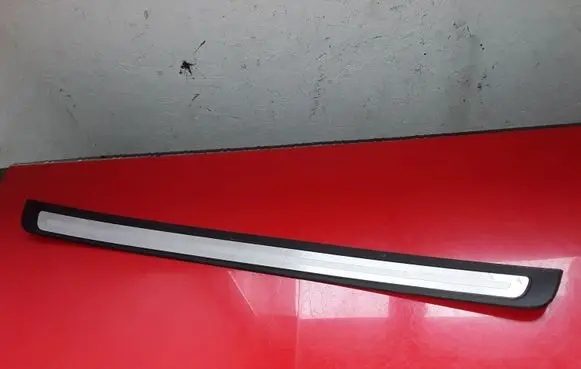 Audi A5 8T 8F Front sill trim cover 8T0853373