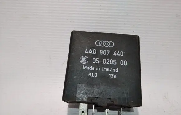 Audi A8 S8 D2 4D Other relay 4A0907440