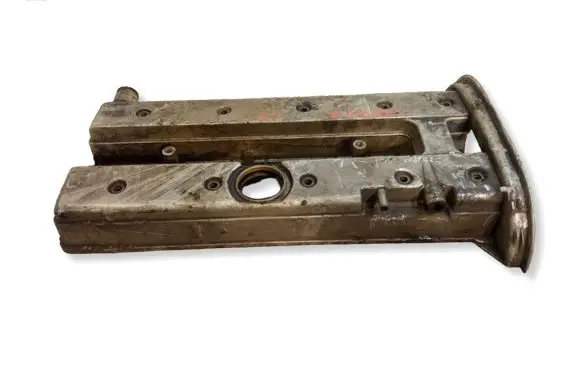 Opel Vectra B Rocker cam cover 90501943 89610906