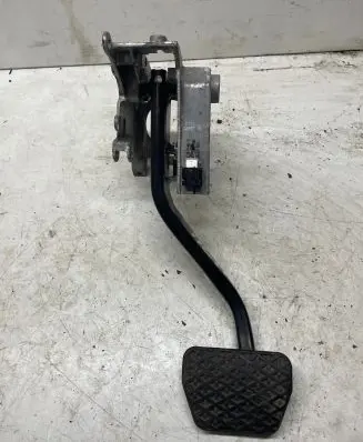 BMW 3 E90 E91 Brake pedal 42322403
