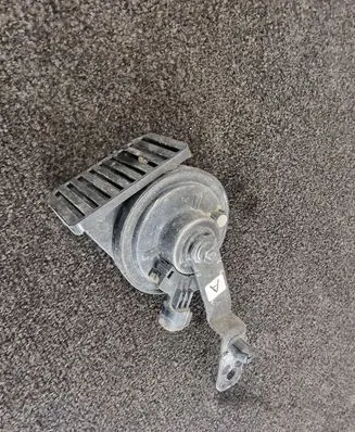 Land Rover Discovery 5 Horn signal HY3213801AB