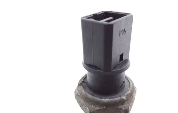 Nissan Primera Air conditioning (A/C) pressure sensor 