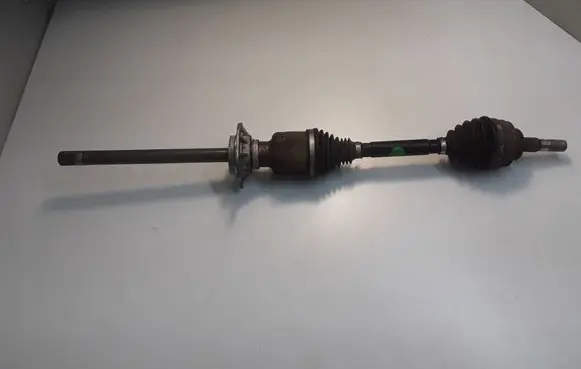 MG MG5 II Front driveshaft 98220026