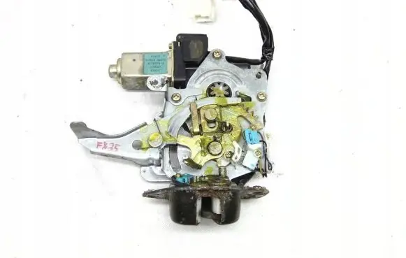 Infiniti FX Tailgate lock loop/hook striker 
