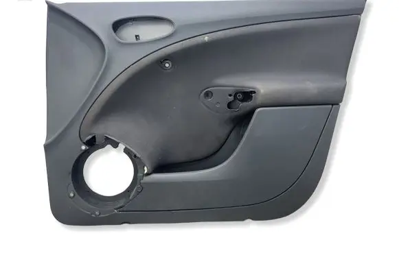 Seat Altea XL Front door card panel trim 5P0867012