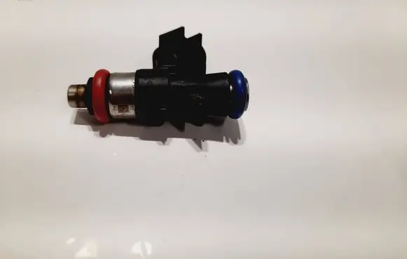 Fuel injector