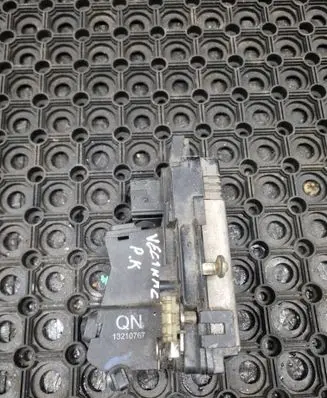 Front door lock