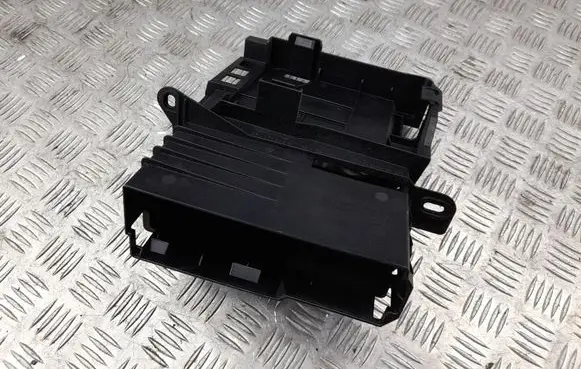 Audi Q5 SQ5 Sound amplifier holder/bracket 8R0035209A
