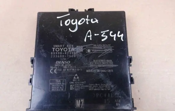 Toyota RAV 4 (XA50) Keyless (KESSY) go control unit/module 8999042370