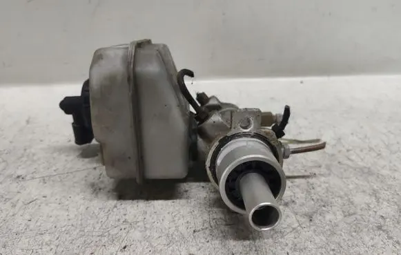 Citroen C4 I Master brake cylinder