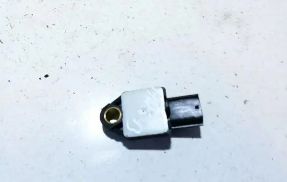 Mitsubishi Lancer X Airbag deployment crash/impact sensor 8661a001 39764c