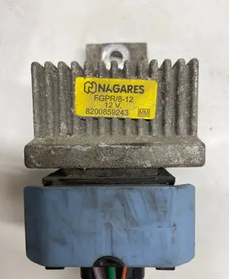 Renault Megane III Glow plug pre-heat relay 8200859243