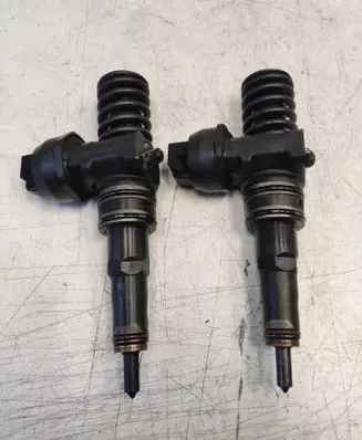 Volkswagen Touareg I Fuel injectors set 0414720220