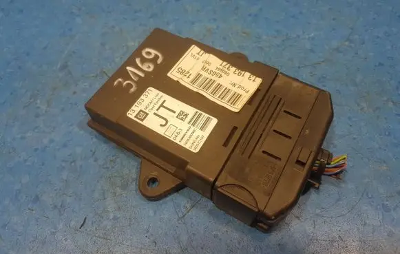 Opel Vectra C Door control unit/module 13193371