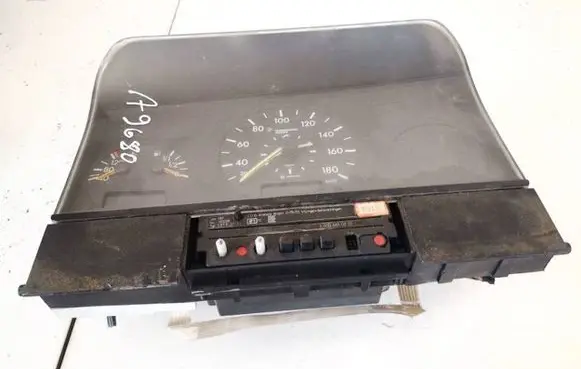 Mercedes-Benz Sprinter W901 W902 W903 W904 Speedometer (instrument cluster) a0005422501