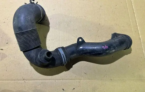 Volkswagen II LT Air intake hose/pipe 2D0129627G 2D0129715
