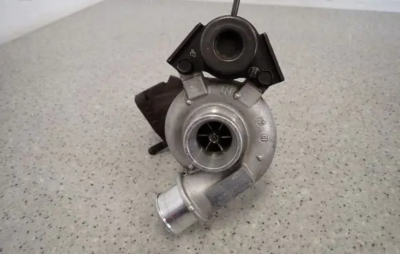 Hyundai i30 Supercharger 282012A740