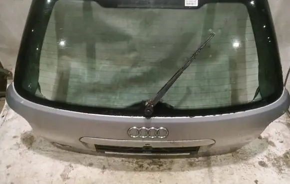Audi A4 S4 B5 8D Tailgate/trunk/boot lid PILKAS
