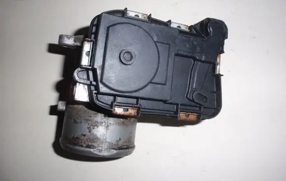 Iveco Daily 6th gen Throttle valve 504385629 5801727743 5802712012