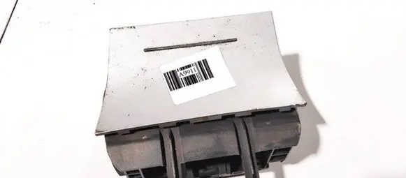 Skoda Octavia Mk2 (1Z) Car ashtray 1z1863077a 1z1857962b