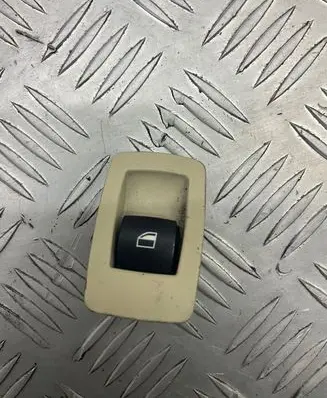 BMW 5 E60 E61 Electric window control switch 9113771 0877C