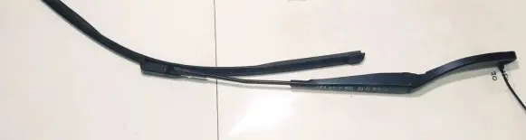 Volvo V50 Front wiper blade arm 31253998rhdds
