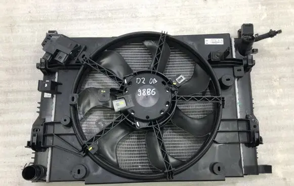 Dacia Duster II Coolant radiator 214100078R
